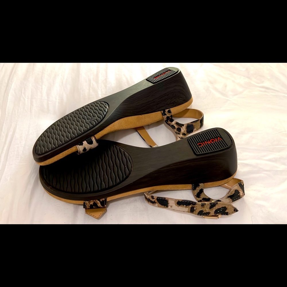 Vionic size 8